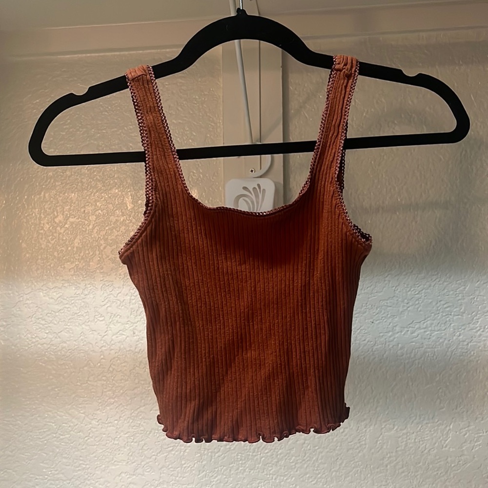 M burnt orange crop top